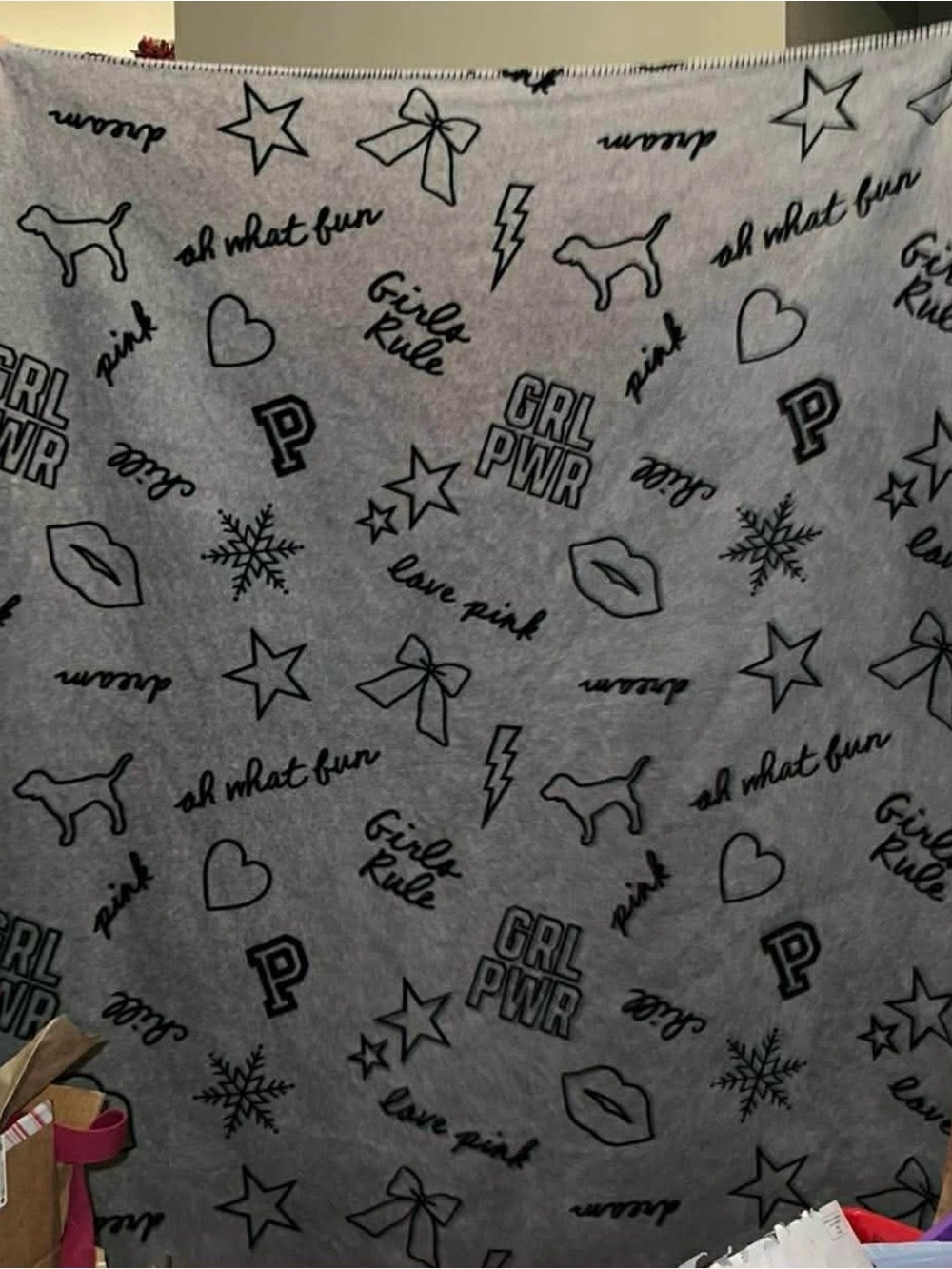 PINK Victoria's Secret Gray & Black Logo Print Plush Throw Blanket
